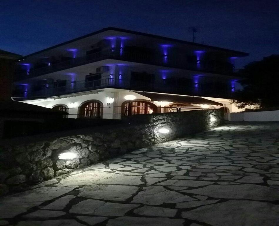 Thomas Art Hotel 펠레카스 외부 사진